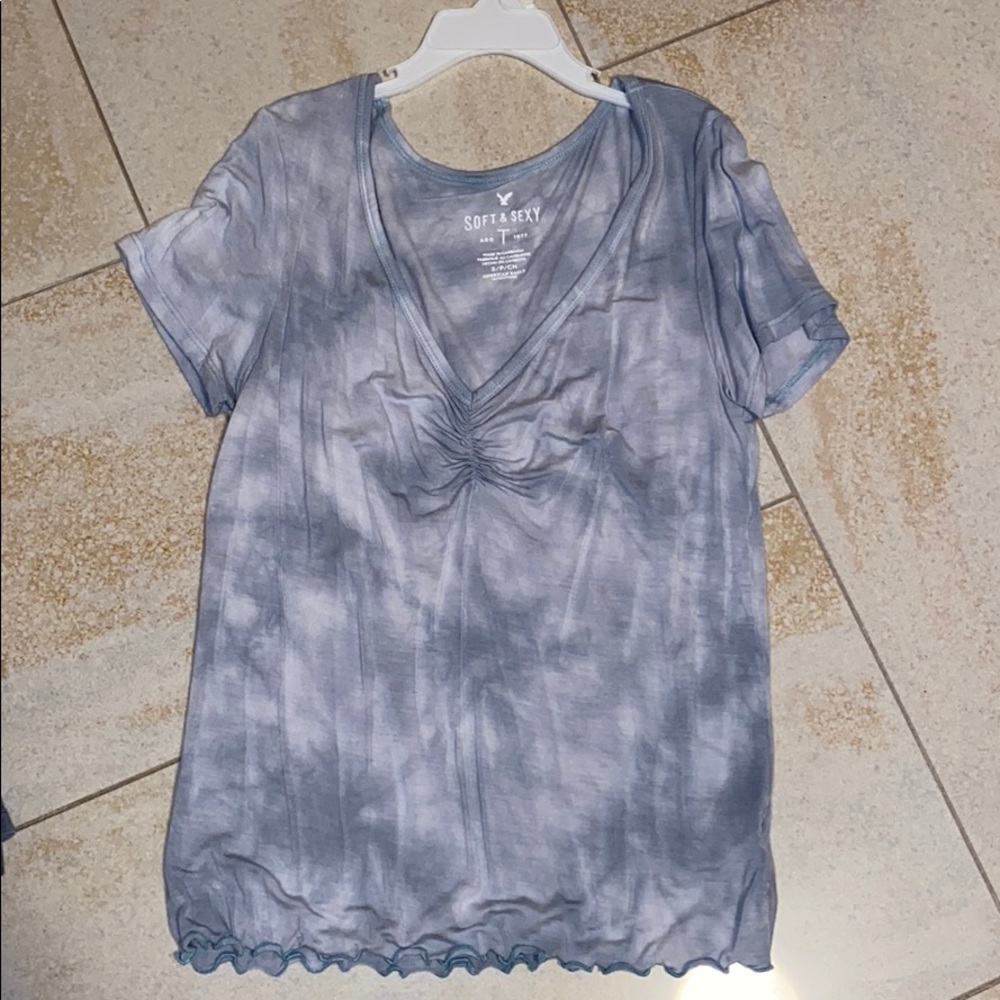 american eagle tshirt